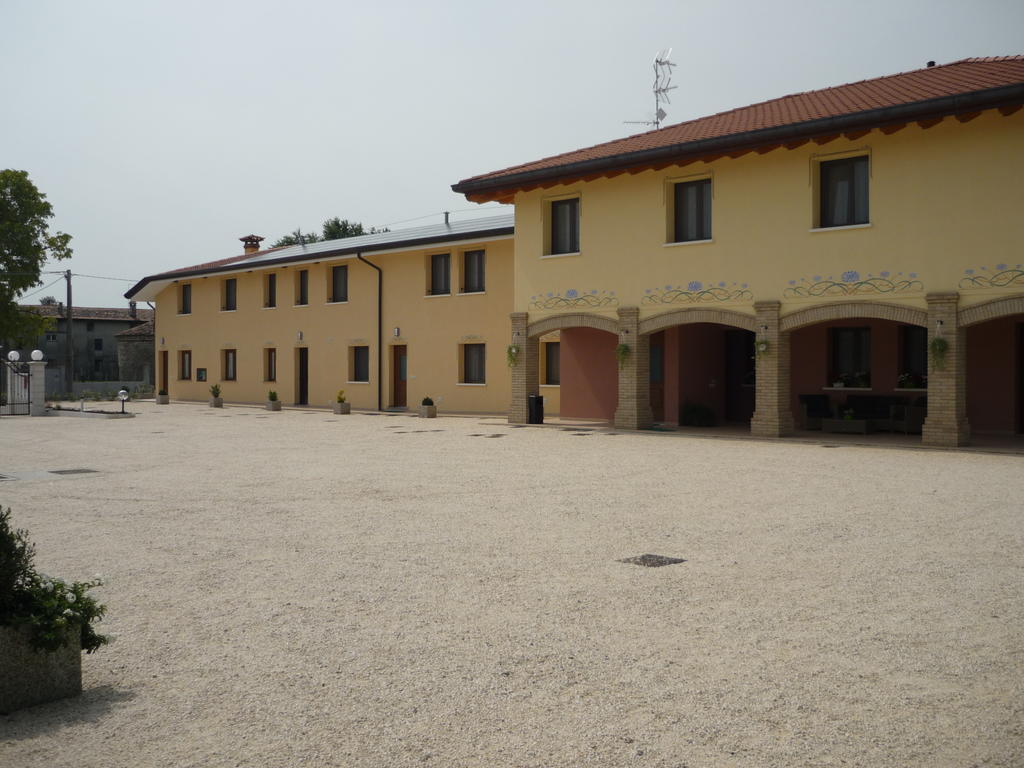 Agriturismo Ai Laghi Pocenia Buitenkant foto