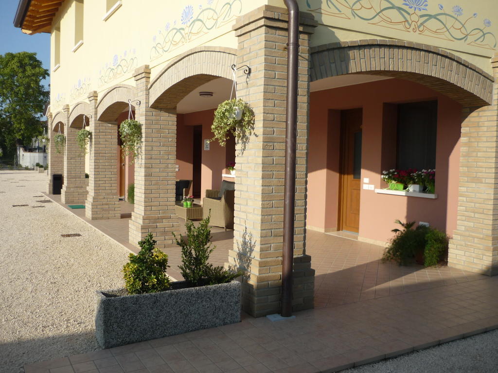 Agriturismo Ai Laghi Pocenia Buitenkant foto