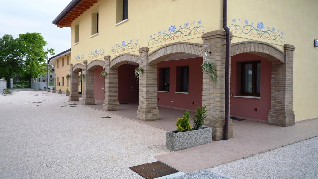 Agriturismo Ai Laghi Pocenia Buitenkant foto