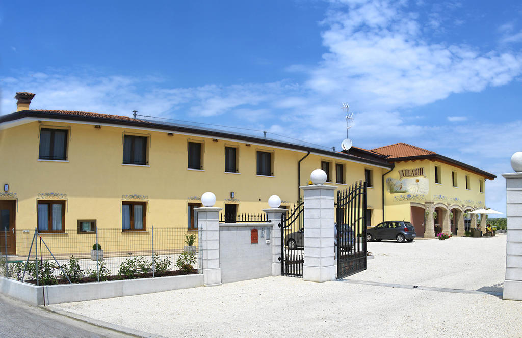 Agriturismo Ai Laghi Pocenia Buitenkant foto
